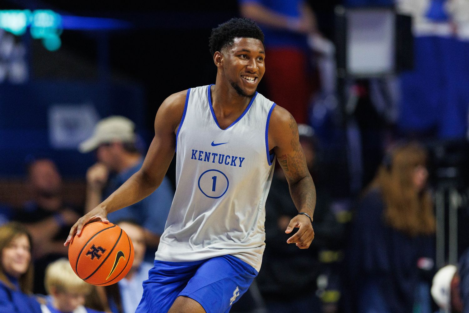 The Kentucky Wildcats aren't lacking in talent entering the 2023-24 season, especially with young players like Justin Edwards.